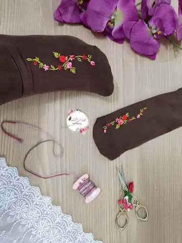 جوراب قهوه‌ای طرح دوگل