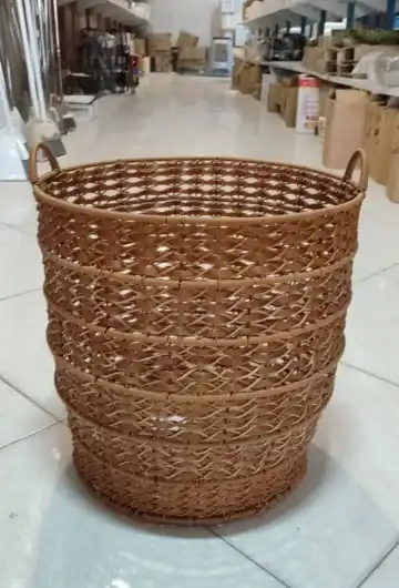 سبد لباس ارغوان‌بافی کلاف فلزی بزرگ