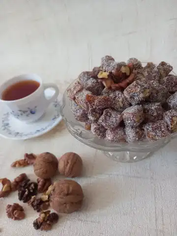 مسقطی انجیر با مغز گردو
