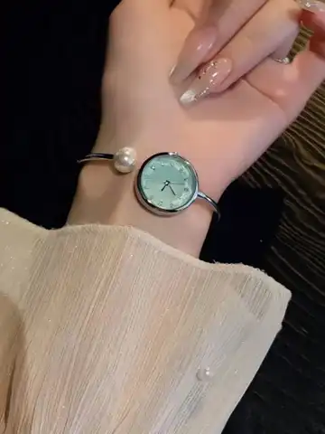 ساعت بنگل مرواریدی