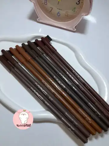 مداد ابرو قهوه ای