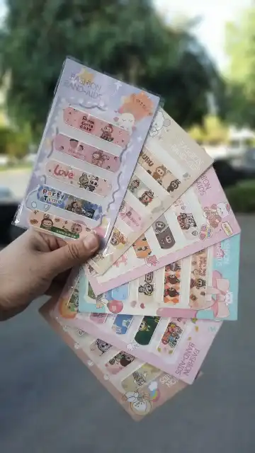 چسب زخمِ لبوبو