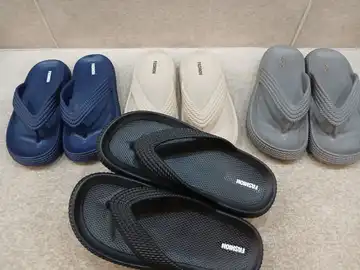دمپایی انگشتی بافتی