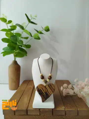 گردنبند چوبی