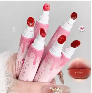 رژ لب خیس قلبی