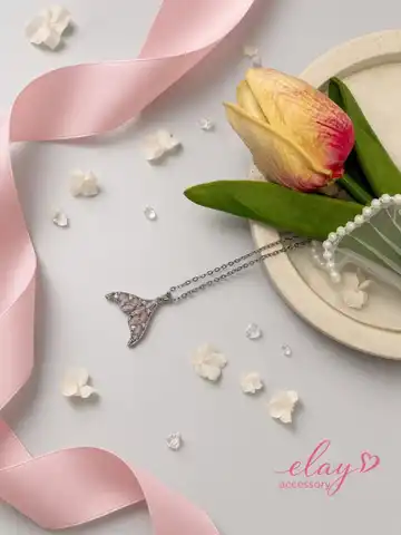 آویز دم‌وال نگین یاسی
