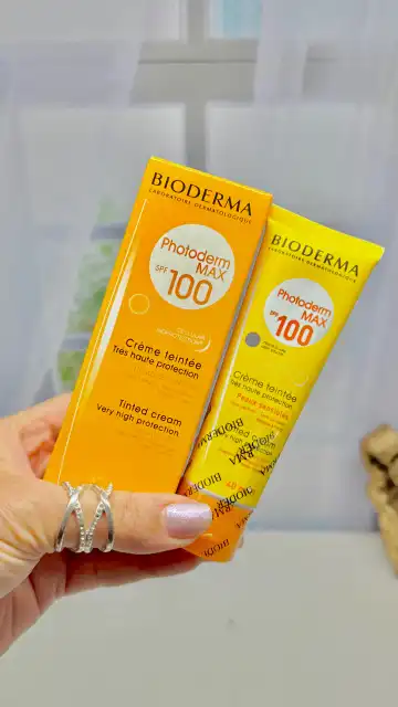 ضدآفتاب رنگی بیودرما SPF 100