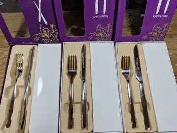 سرویس کارد و چنگال جعبه بنفش