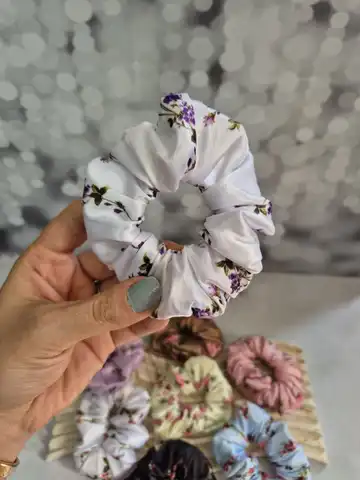 کش مو اسکرانچی ساتن طرح‌دار