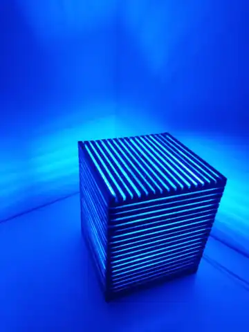 آباژور چوبی با رقص نور