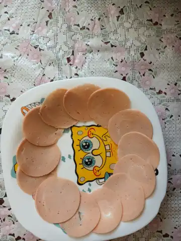 کالباس مارتادلا ساده