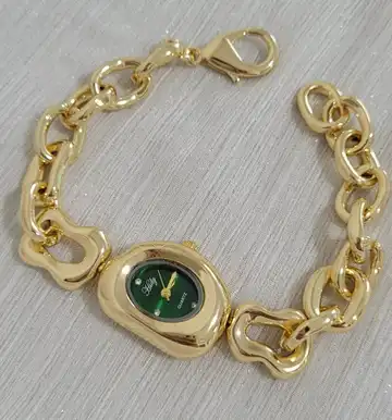ساعت صفحه سبز کد 15761